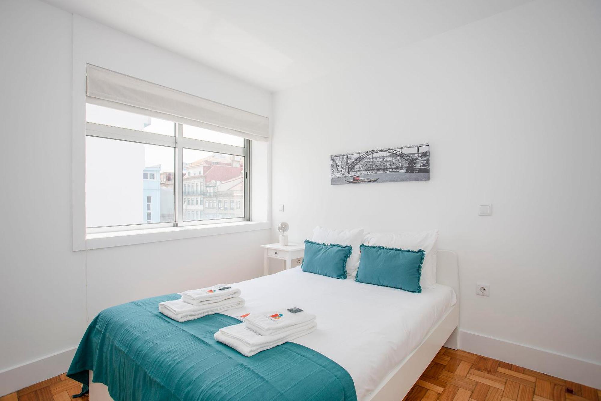 Liiiving In - Sunny Santa Catarina Apartment